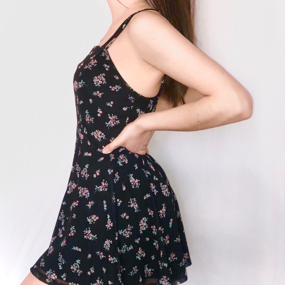 XHILARATION floral romper! 🌸